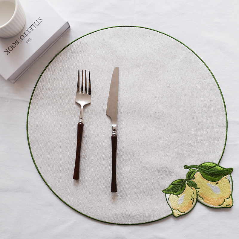 Sets de table ronds en tissu