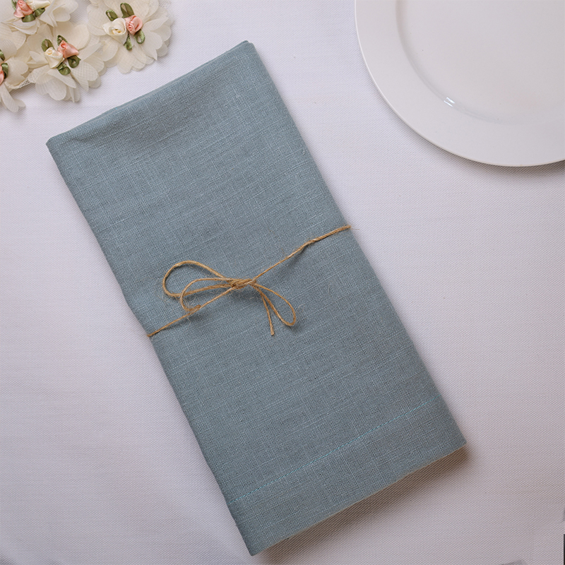 Serviettes en tissu teint uni