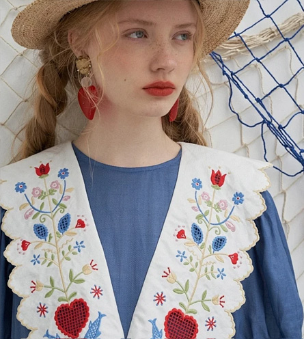 Vêtements et accessoires brodés